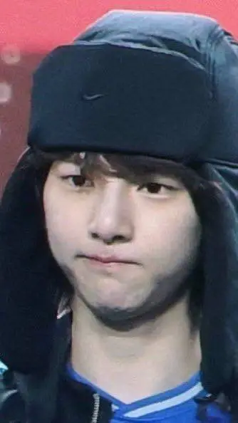 ai character: kim juhoon background