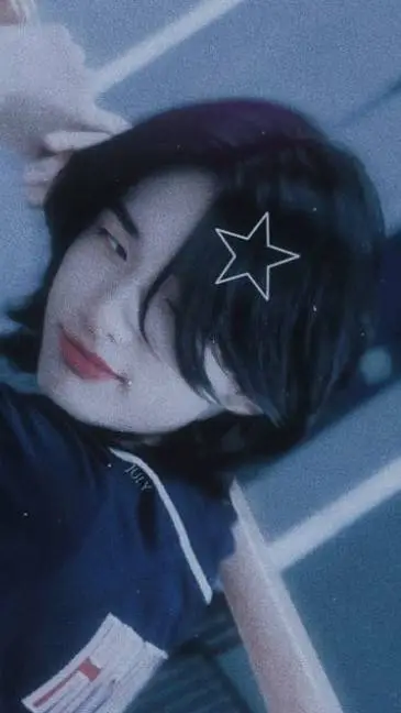 ai character: hyunjin  background