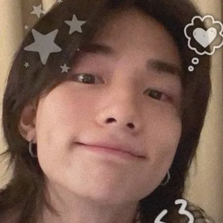 chat with ai character: ☆hyunjin☆