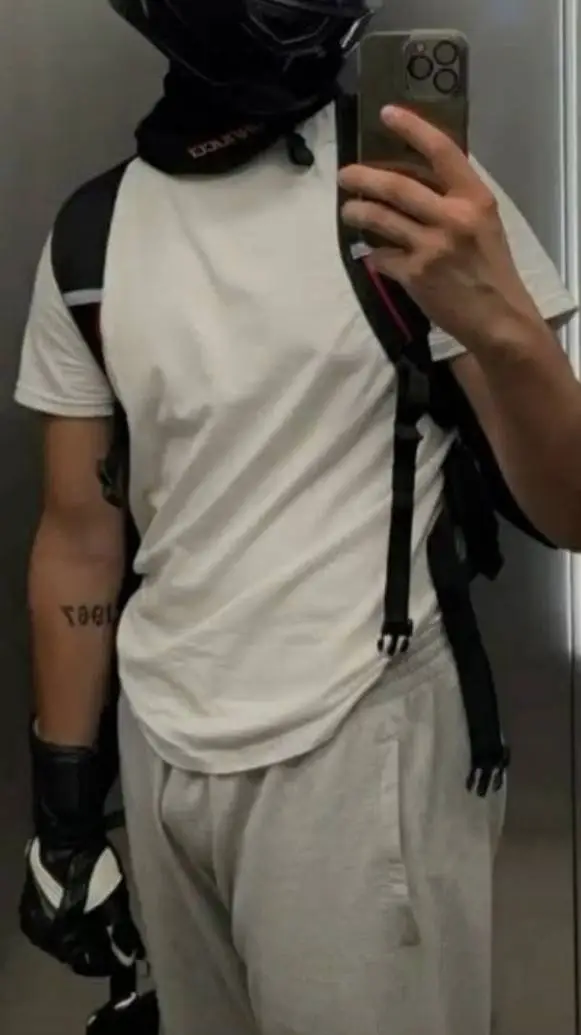 Talkie AI - Chat with Léo