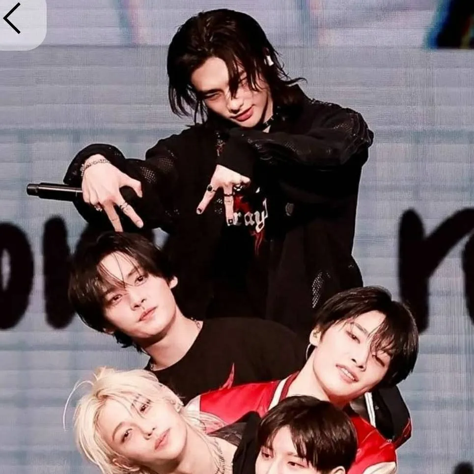 chat with ai character: Magic Elemental 