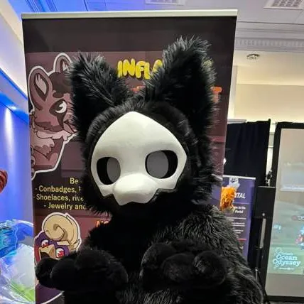 chat with ai character: Puro
