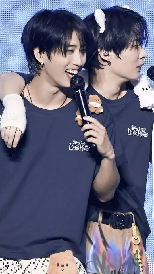 Talkie AI - Chat with Minsung 🐇🐿️