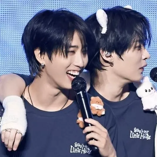 chat with ai character: Minsung 🐇🐿️