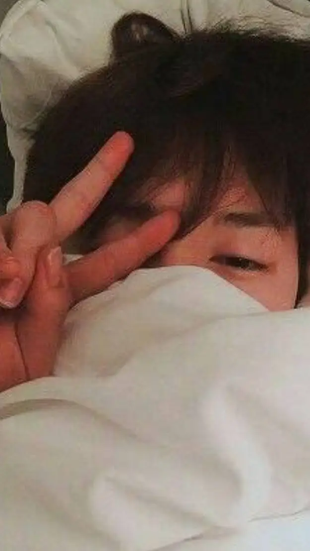 ai character: 💙jimin💙 background