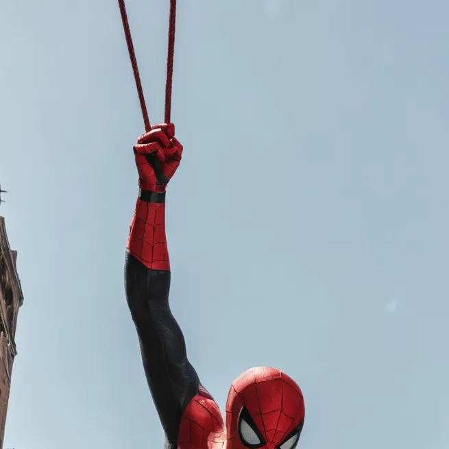 chat with ai character: Spider-Man/Peter