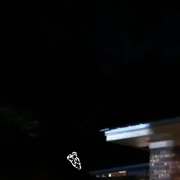 chat with ai character: Electricity thing 