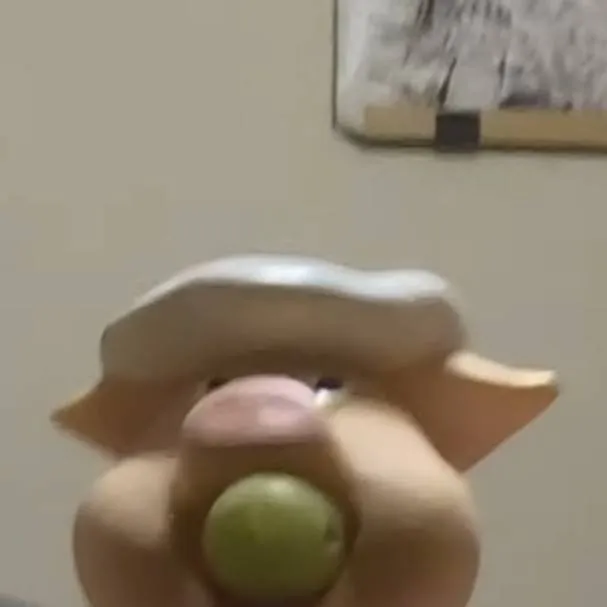 chat with ai character: pop the pig