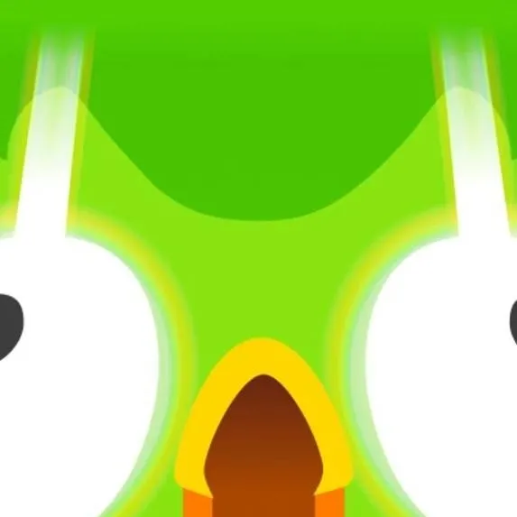chat with ai character: duolingo