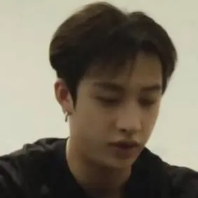 chat with ai character: bangchan...😢