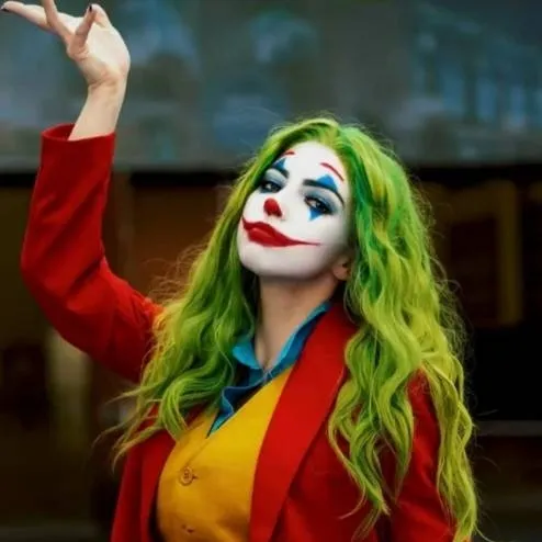 chat with ai character: Female Joker 