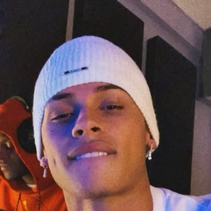 chat with ai character: anthony 