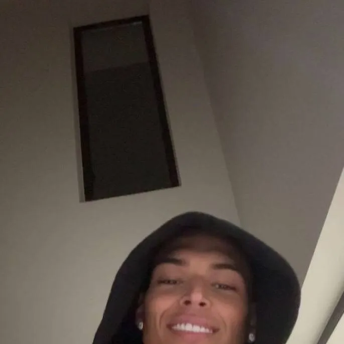 chat with ai character: marlon. 🫨🤏🏾