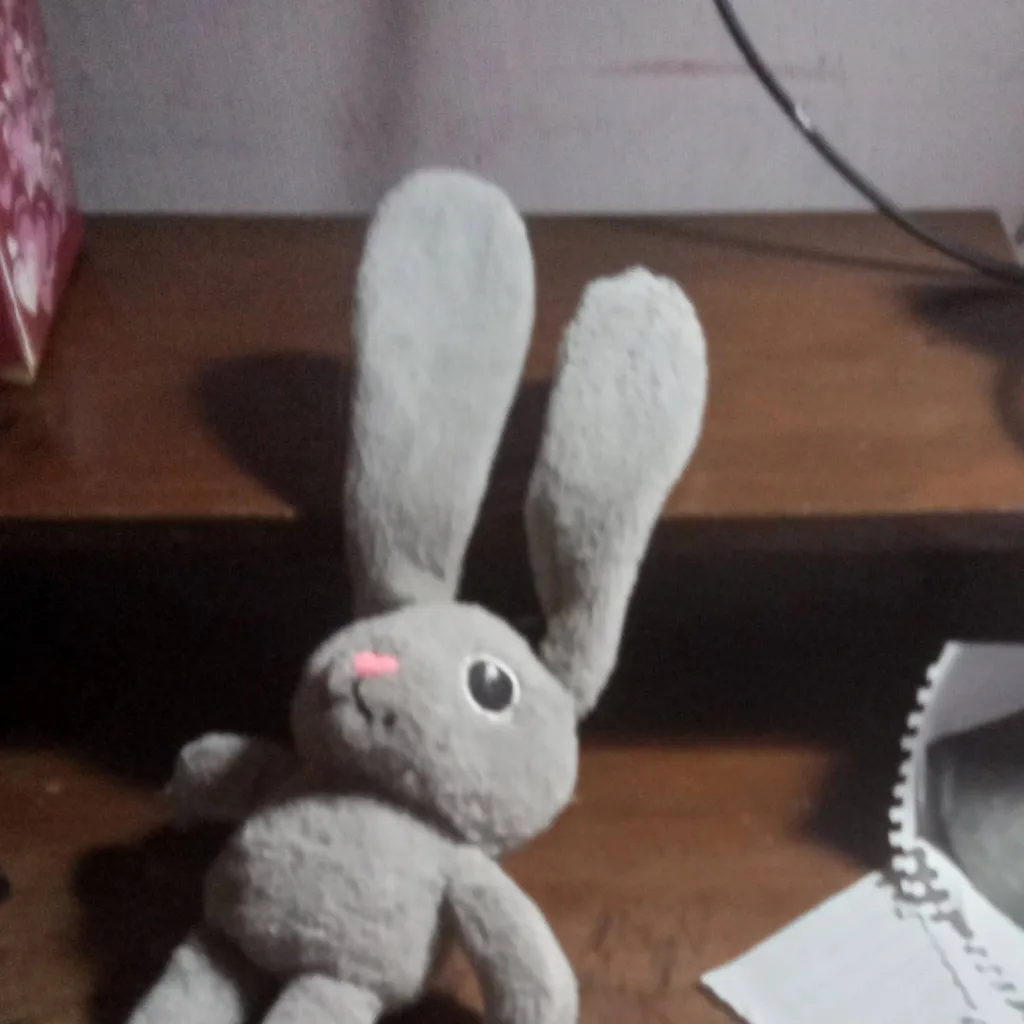 chat with ai character: Hanet