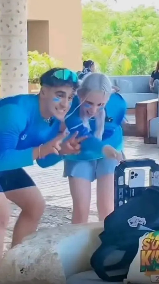 ai character: FERDADO : ship background