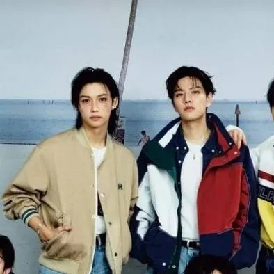 chat with ai character: Stray Kids