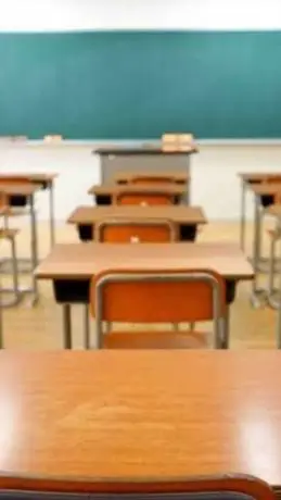 ai character: Classroom!  background