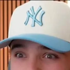 chat with ai character: EthannYT