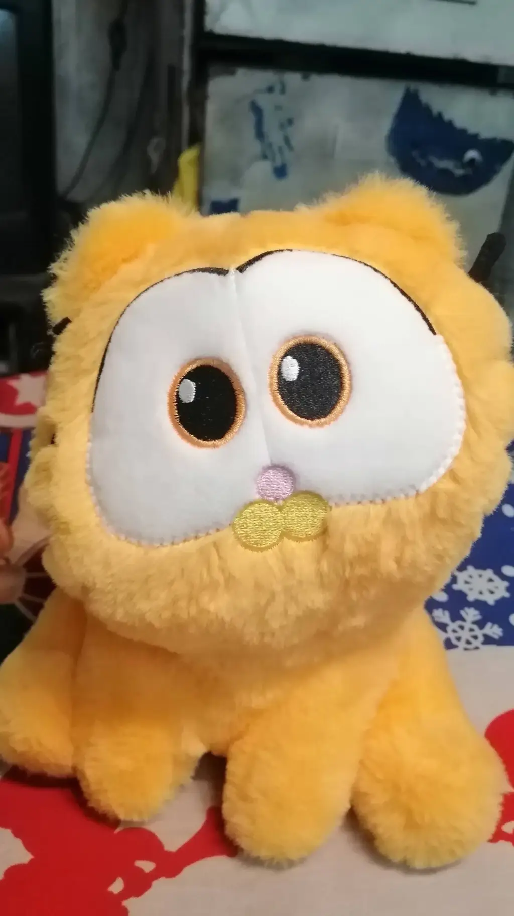 ai character: garfield con hambr background
