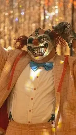 Talkie AI - Chat with Sweet Tooth Clown 