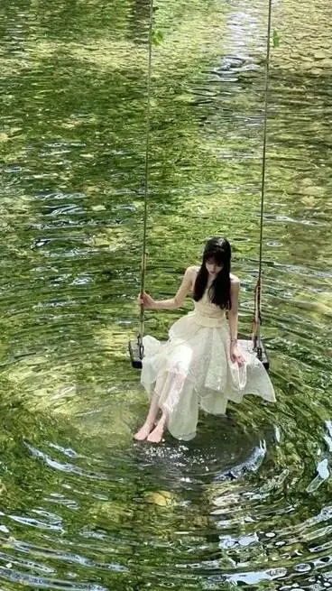 ai character: Clínica 👻 background