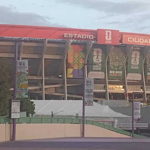 chat with ai character: estadio azteca 