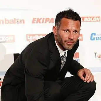 chat with ai character: Norman