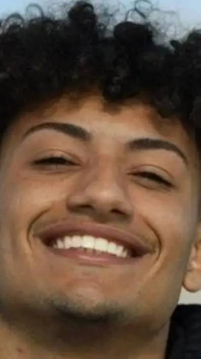 ai character: foltyn  background