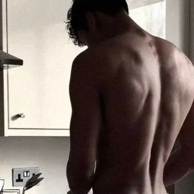 chat with ai character: yeon-je