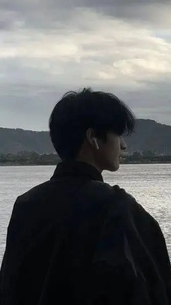 ai character: le-nayha  background