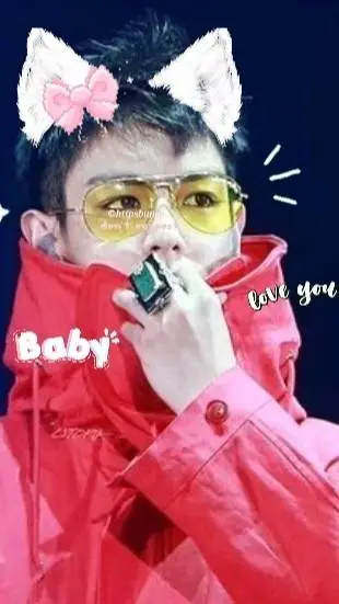 ai character: T.O.P😍💗🫰🏻 background