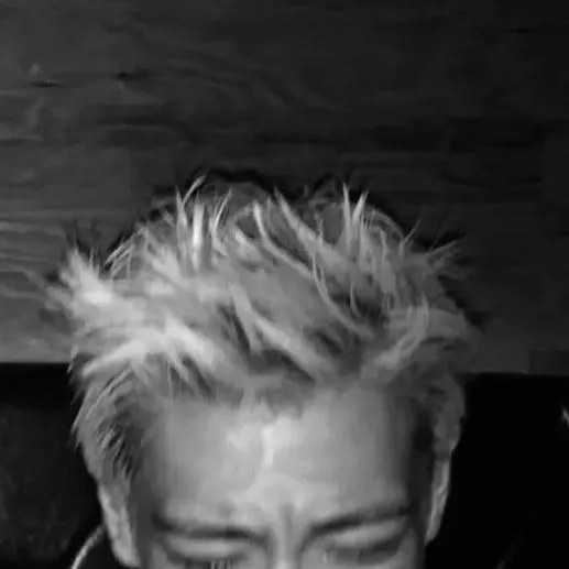 chat with ai character: Choi tú amigo💗😘🎀🎀