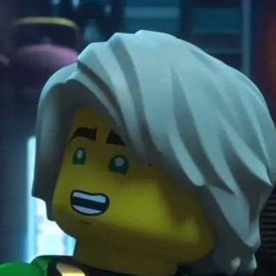 chat with ai character: Ninjago Lloyd