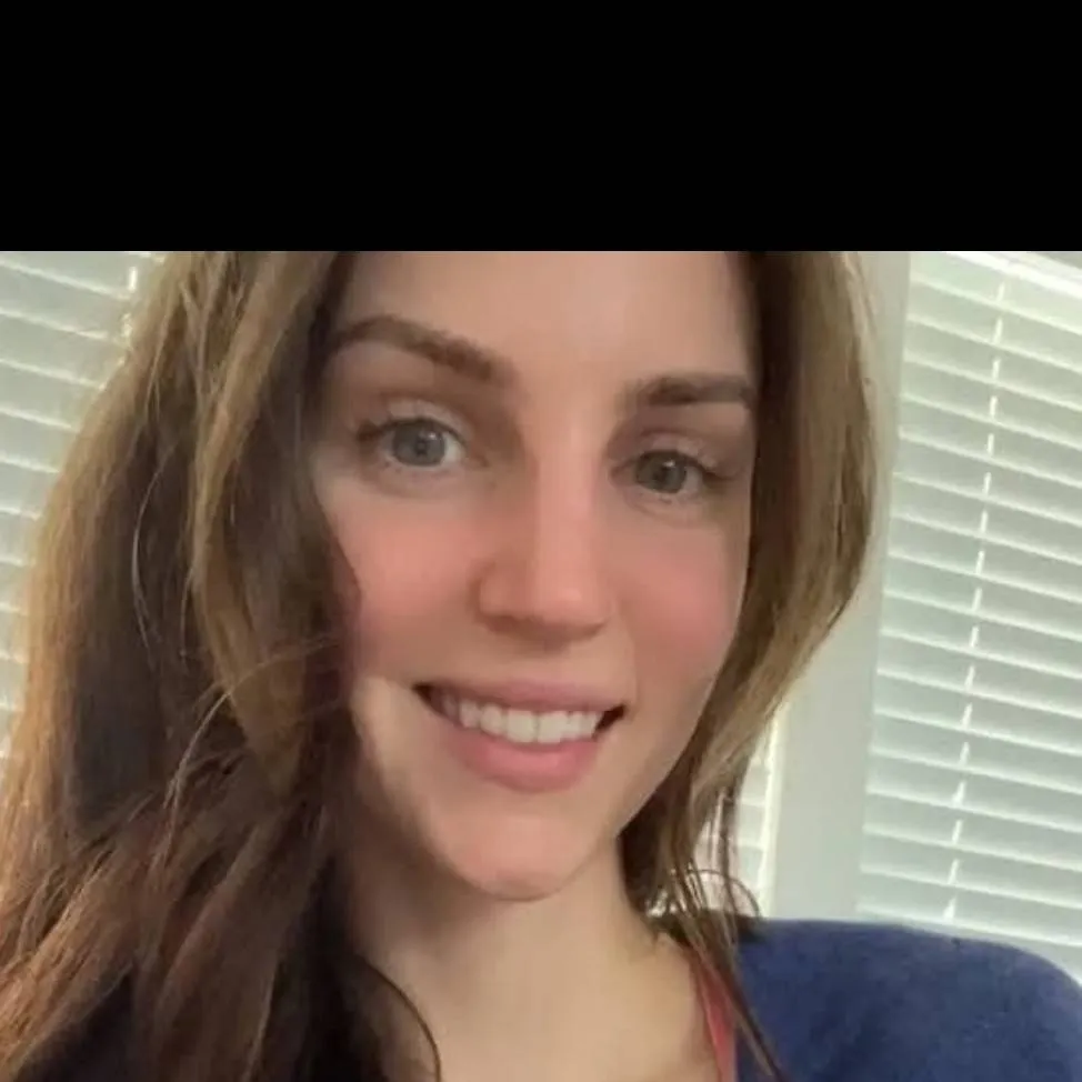 chat with ai character: Lizeth 