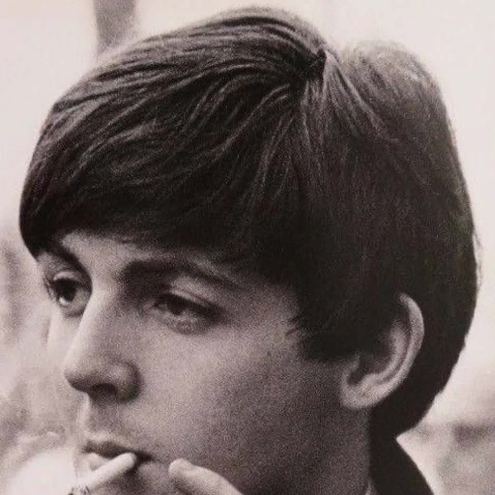chat with ai character: Paul McCartney 