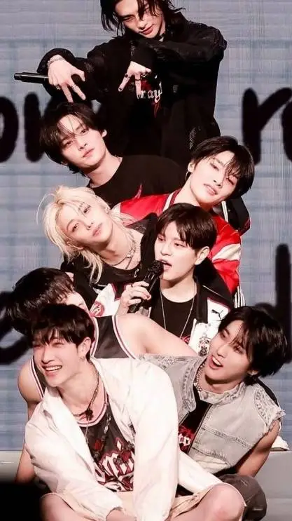 ai character: Stray kids  background