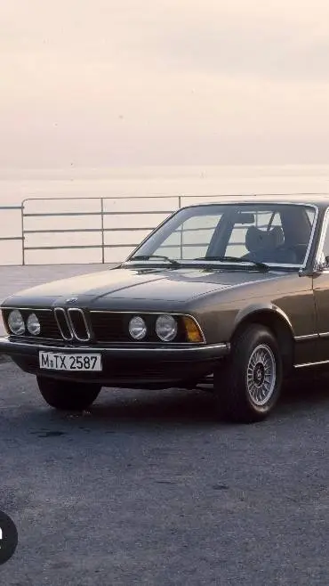 ai character: Old BMW 730Ci background