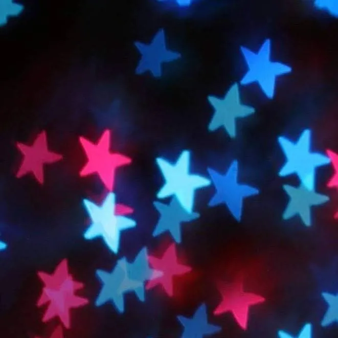 chat with ai character: enamorado de dos?