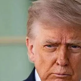chat with ai character: donald trump