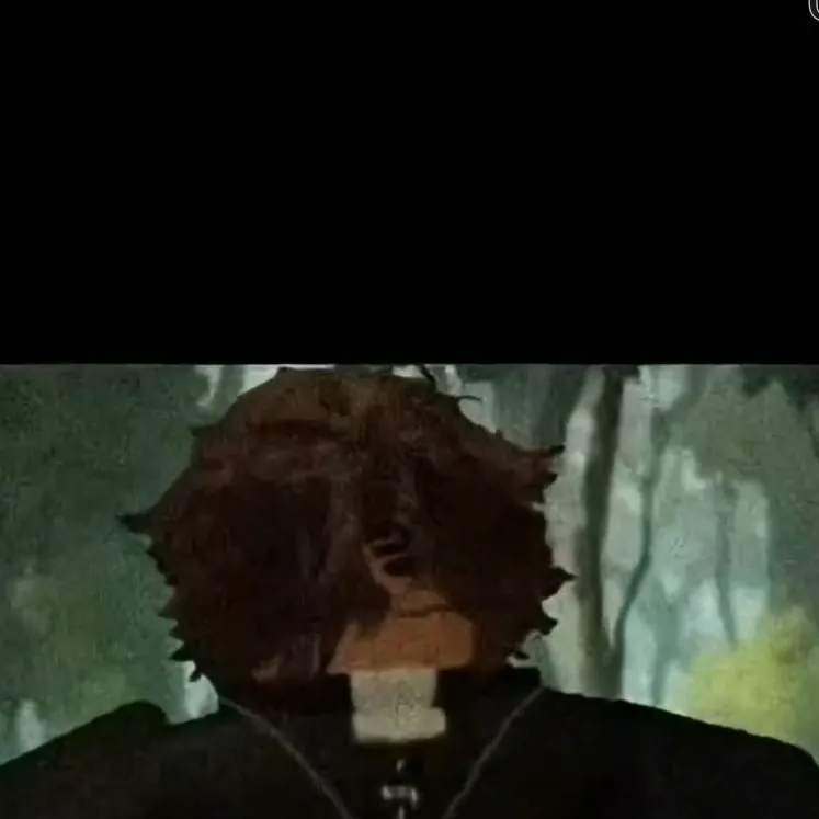 chat with ai character: IFOUNDASTORYGUYS-