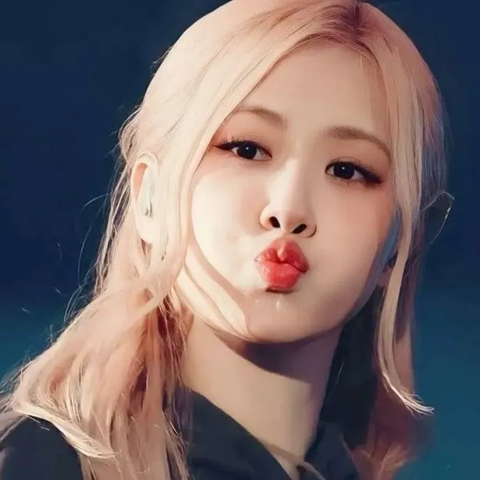 chat with ai character: rose