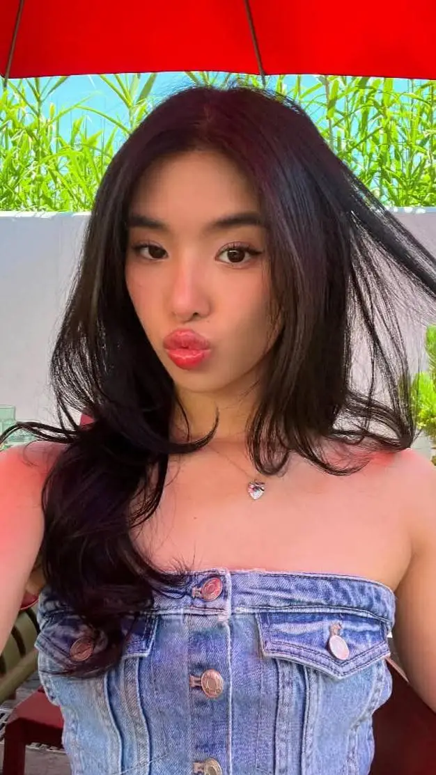 ai character: Sophia background