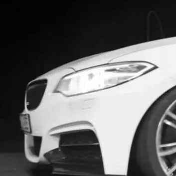 chat with ai character: Bmw