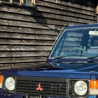 chat with ai character: car