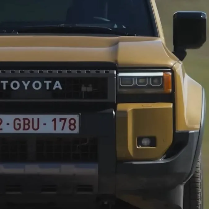 chat with ai character: Car