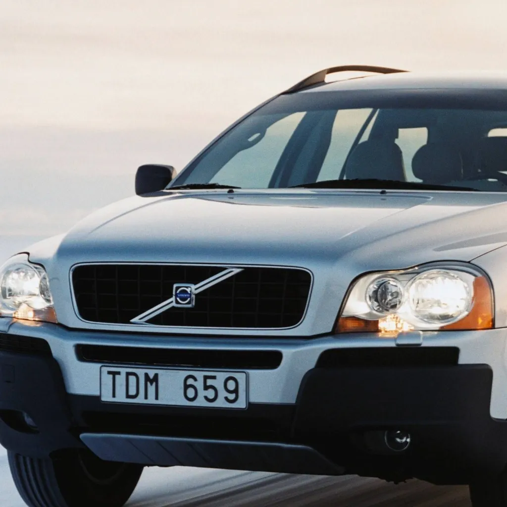 chat with ai character: car