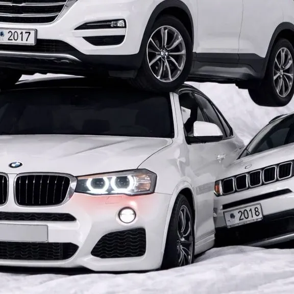 chat with ai character: car cuddle trio