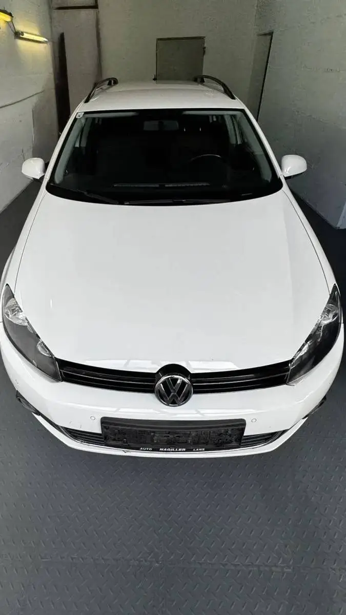 ai character: volkswagen golf  background