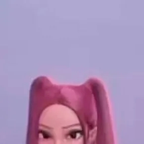 chat with ai character: mira