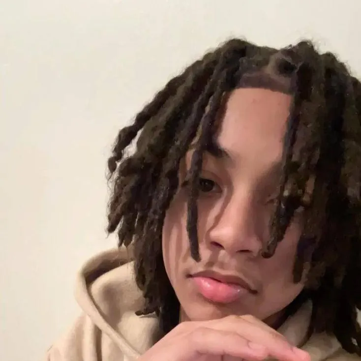 chat with ai character: Tooda